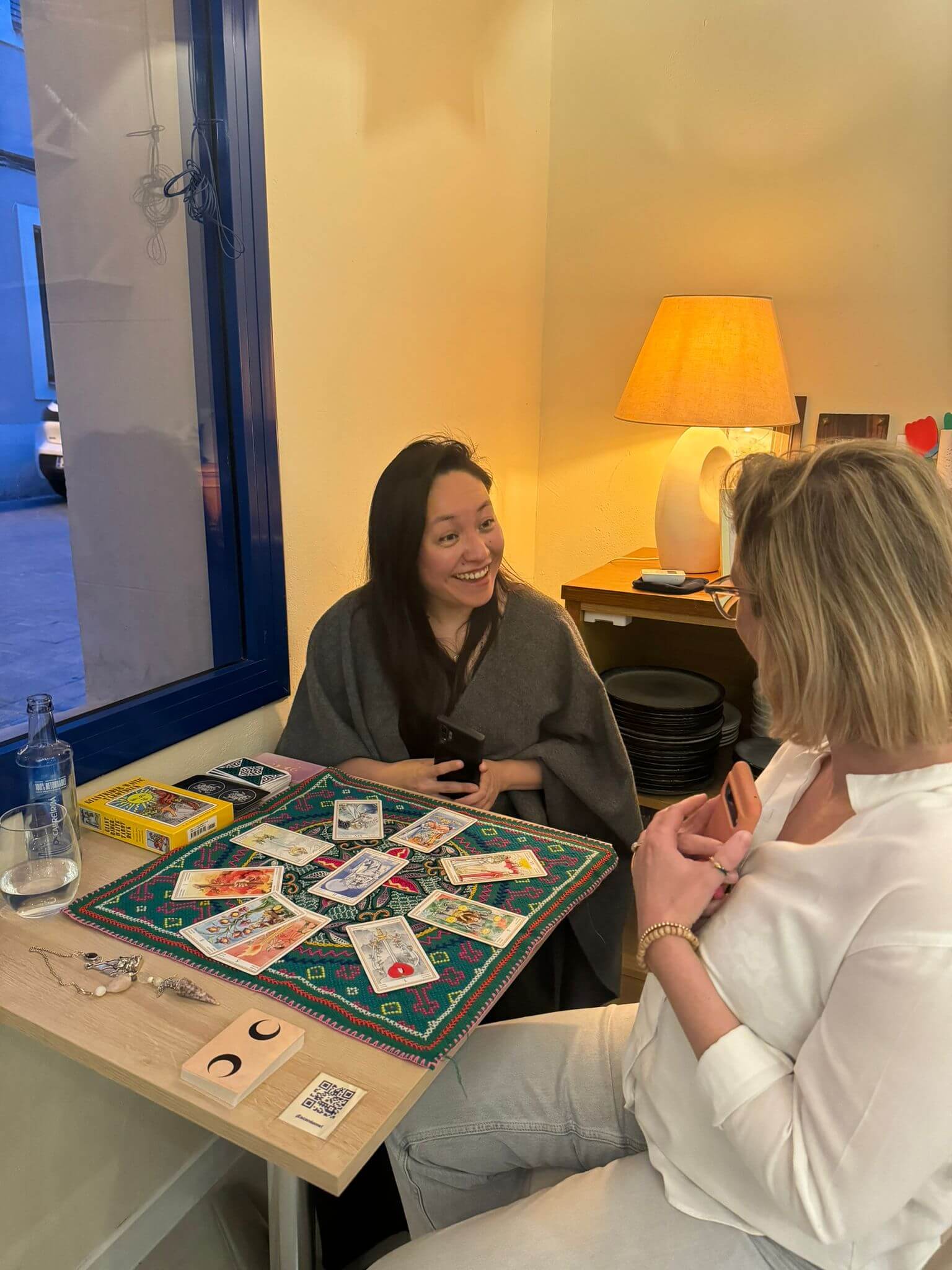 Special Tarot event in Barcelona with cards, conversation and a tailored atmosphere